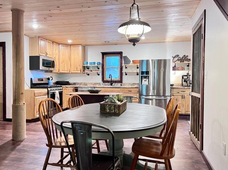 Close To Lake Blue Ridge, Hot Tub, Swing Beds Morganton エクステリア 写真